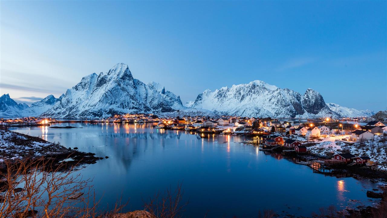 Sonnenuntergang in Reine auf den Lofoten