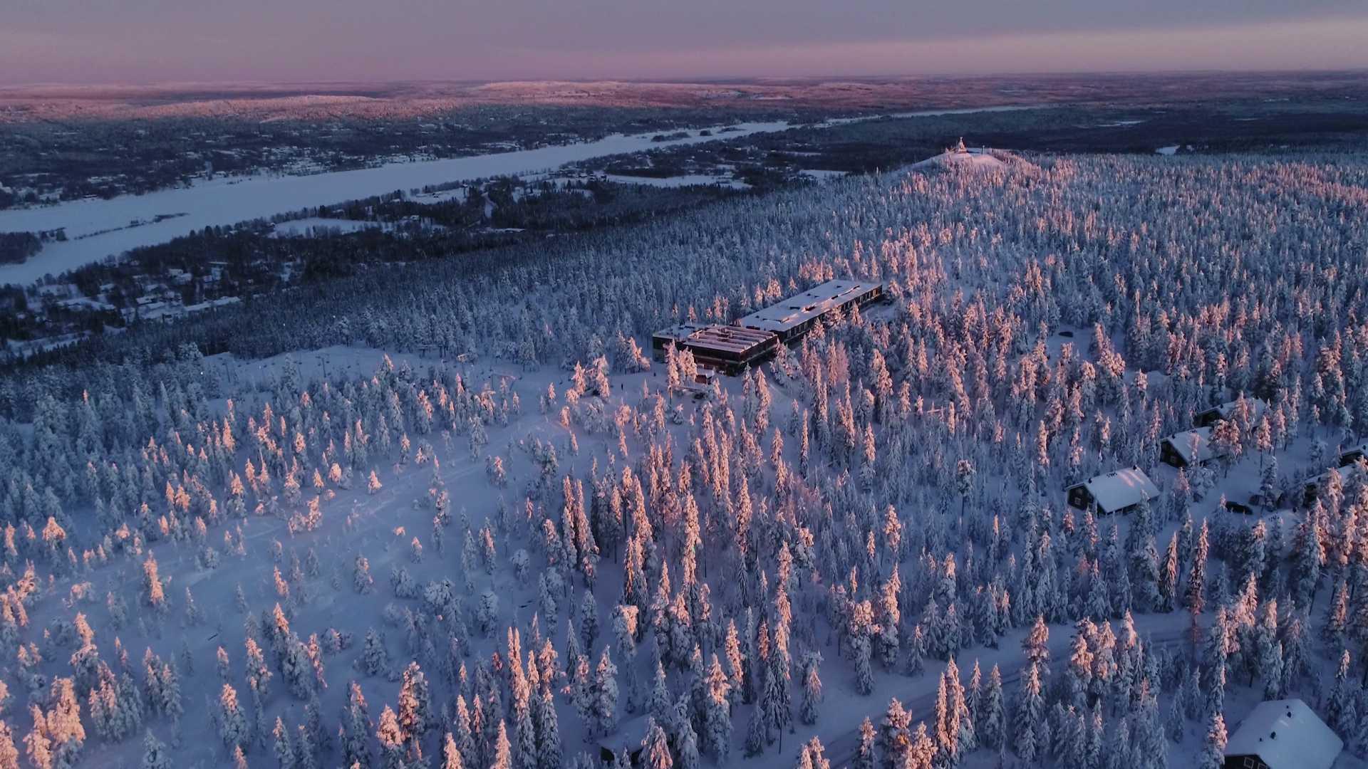 Blick auf das Lapland Hotel Sky Ounasvaara