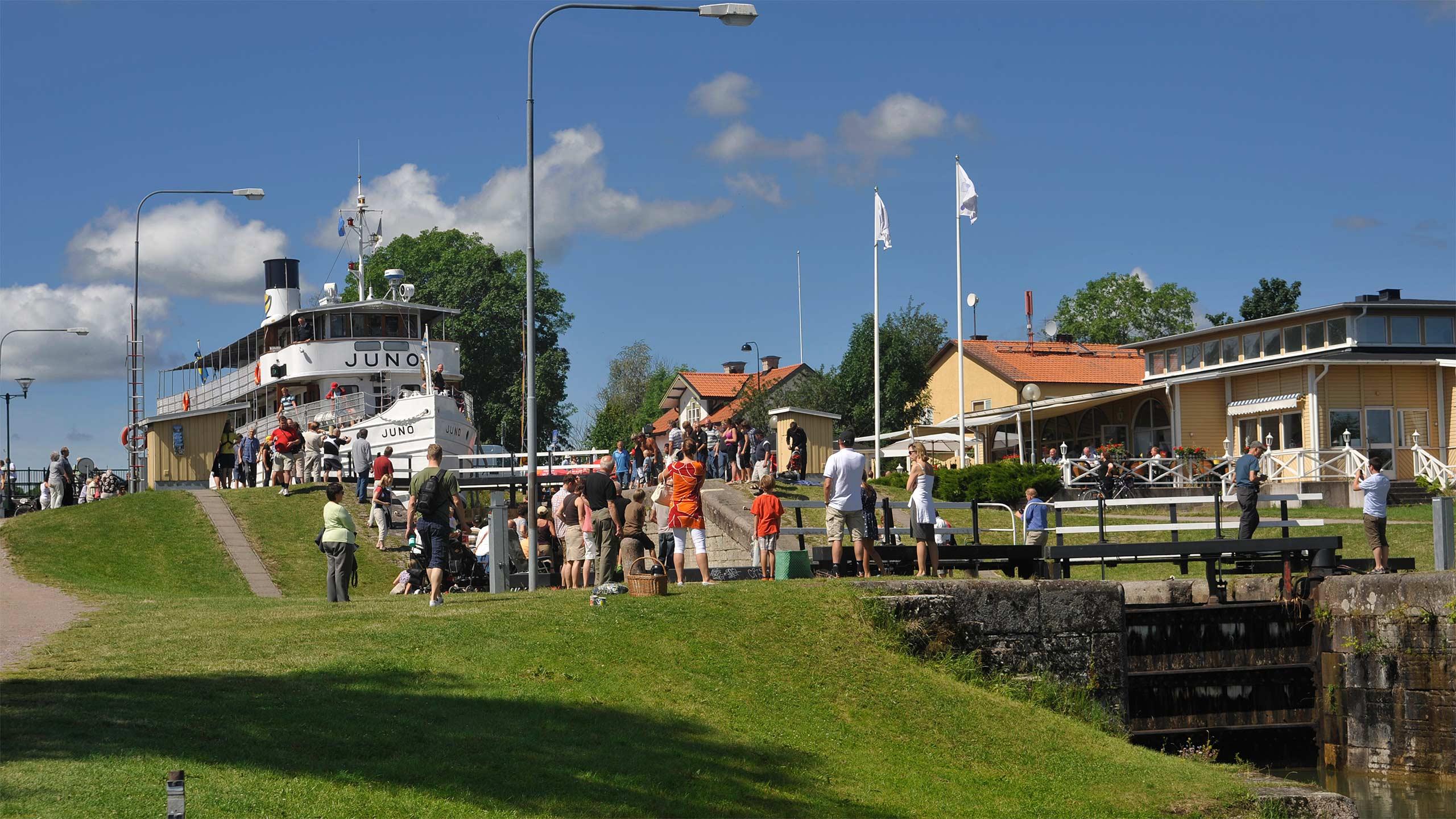 Die Schleusen von Berg