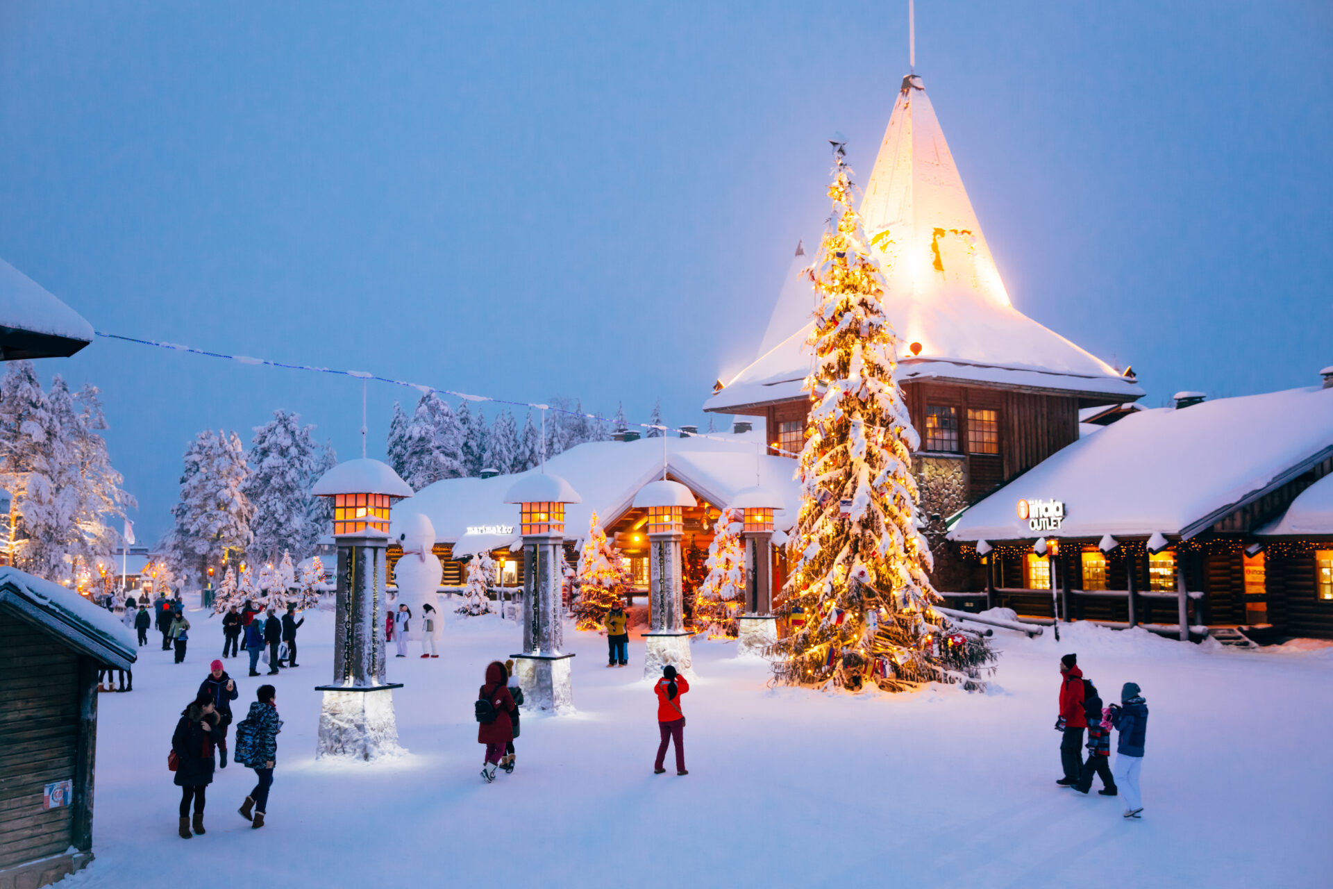 Santa Claus Holiday Village ©Visit Rovaniemi