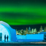 ICEHOTEL mit Nordlicht ©Asaf Kliger