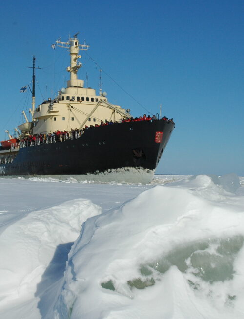 Abenteuer Eisbrecher am Bottnischen Meer
