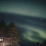 Nordlichter über dem Baumhotel Granö Beckasin © Granö Beckasin