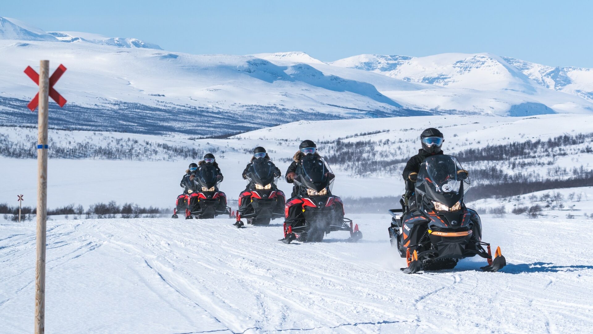 Schneemobiltour © Harriniva