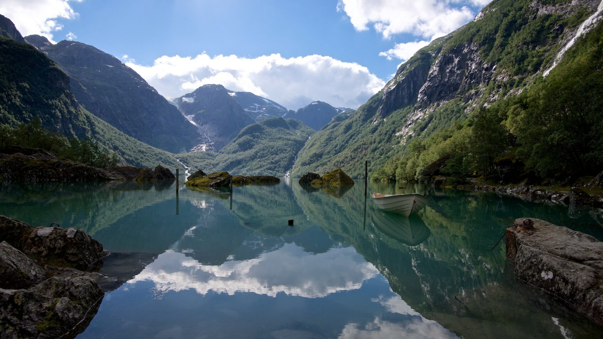 Hardangerfjord © Øyvind Heen – fjords.com