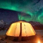 Traditionelles Lavvo, Ihre Übernachtung im Rentiercamp © Tromsø Lappland
