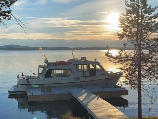 Inari zur Mitternachtssonne © Visit Inari