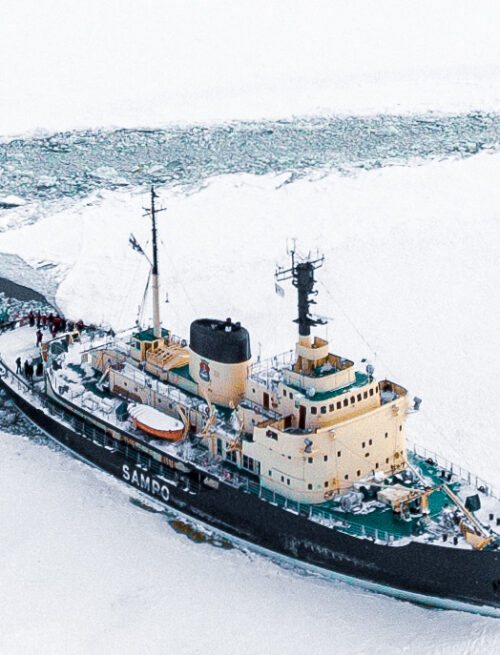 Polarlicht und Eisbrecher