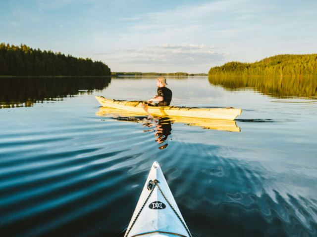 Kayak fahren auf dem Saimaa See © Visit Saimaa
