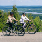 Fahrradtour im Sommer in Finnland © VUOKATTI