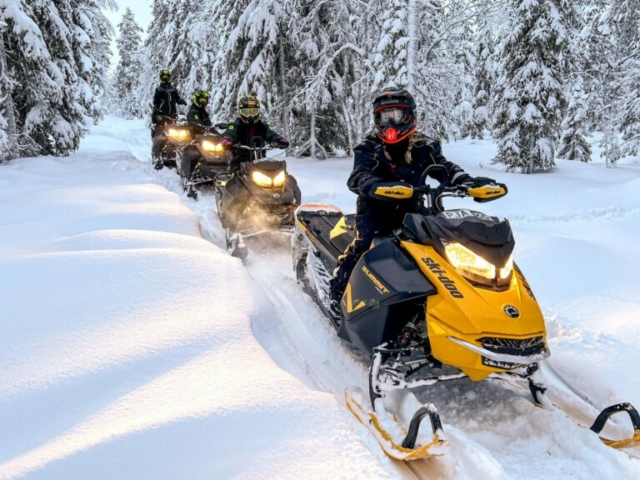 Schneemobiltour © Lapland Lodge