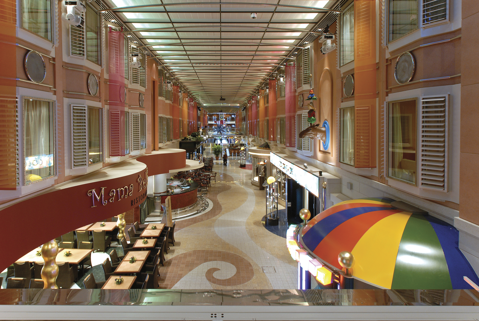 Color Magic Promenade © Jouni Saaristo