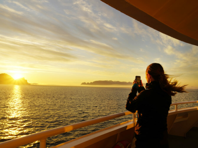 Fähre Værøy Lofoten © Christine Baglo - Visit Norway