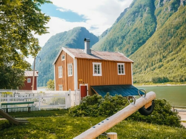 Sjøgata in Mosjøen © Emilie Solbakken - Visit Helgeland