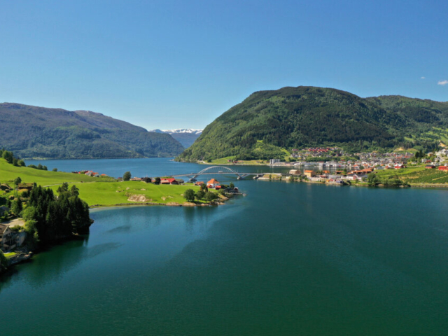 Summer in Sogndal © Øyvind Heen - fjords.com