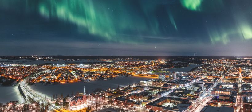 Nordlichter über Umeå © Fredrik Larsson/imagebank.sweden.se