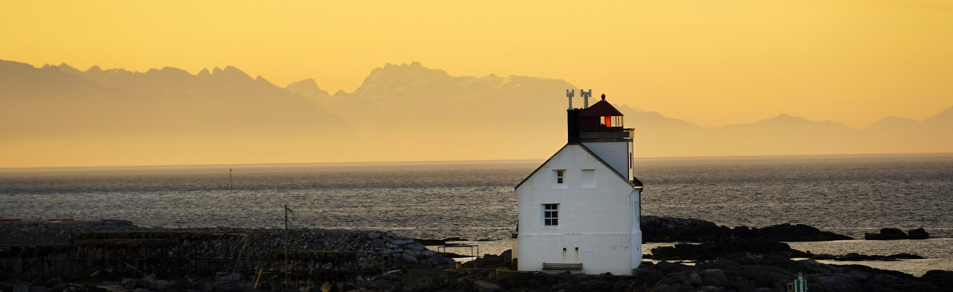 Leuchtturm Værøy Lofoten © Christine Baglo - Visit Norway