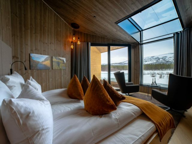 Winter Room © Arctic Wilderness Lodge